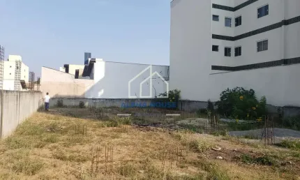 Terreno à venda,próximo ao hospital 10 de julho em pindamonhangaba