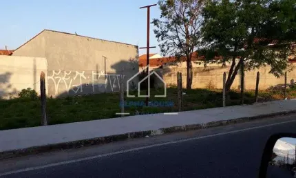 Excelente Terreno à venda, com 310 m², na melhor região do residêncial Residencial Mombaça I, em Pi