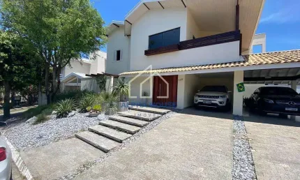 Lindo Sobrado para venda , com 300 metros quadrados com 3 quartos (2 suítes)no Condomínio Residenci