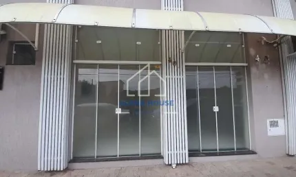 Ótimo Ponto Comercial para locação,com 01 banheiro social e cozinha no bairro São Benedito, Pindamo