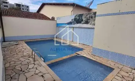 Ótimo espaço de festas para venda, com piscina e churrasquira no Parque das Nações, em Pindamonhang