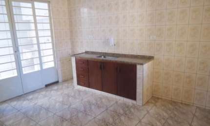 Casa com 2 quartos para alugar na Rua Vito Ardito, 140, Jardim Independência, Taubaté