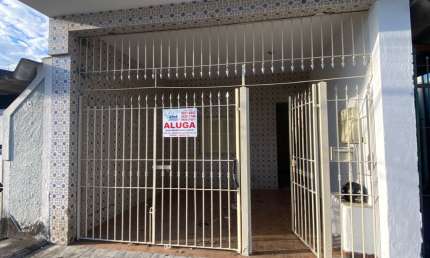 Casa com 1 quarto para alugar na Rua Martin Luther King, 70, Jardim Mourisco, Taubaté