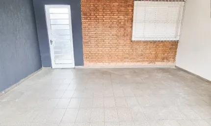 Excelente casa terrea no bairro independencia em Taubaté