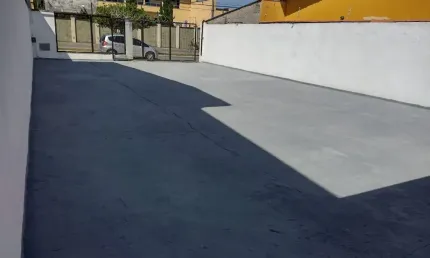 Excelente casa comercial no bairro Jardim Garces em Taubaté