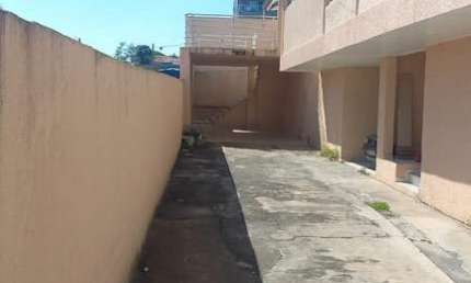 'Realize Seu Sonho: Casa Confortável e Segura em Condomínio Fechado no Iguaçu por R$ 350.000!'