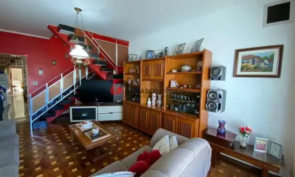 Sobrado à venda 4 Quartos, 1 Suite, 2 Vagas, 310M², Olímpico, São Caetano do Sul - SP