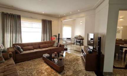 Casa para locação 3 Quartos, 3 Suítes, 6 Vagas, 326 m², Campestre, Santo André - SP