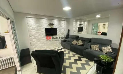 Sobrado à venda 2 Quartos, 1 Suite, 2 Vagas, 187M², Campestre, Santo André - SP
