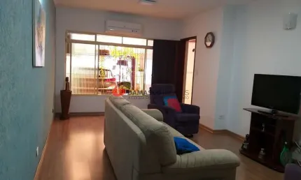 Sobrado à venda 3 Quartos, 2 Suites, 4 Vagas, 330M², Santa Maria, Santo André - SP