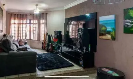 Sobrado à venda 3 Quartos, 1 Suíte, 6 Vagas, 281M², Vila Alpina, São Paulo - SP