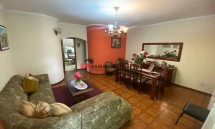 Casa à venda 2 Quartos, 3 Vagas, 258M², Campestre, Santo André - SP