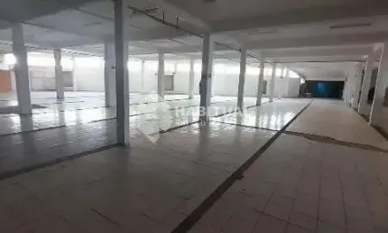 Ponto comercial para alugar no Bom Jesus, Uberlândia  por R$ 103.500
