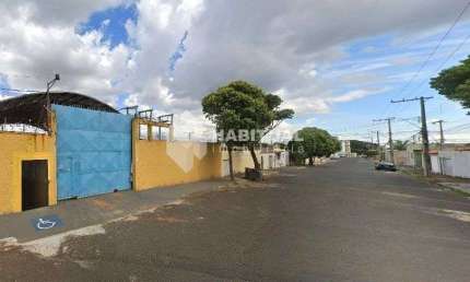 Barracão / Galpão / Depósito para alugar no Presidente Roosevelt, Uberlândia  por R$ 12.000