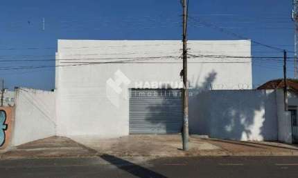 Barracão / Galpão / Depósito para alugar no Bom Jesus, Uberlândia  por R$ 10.000