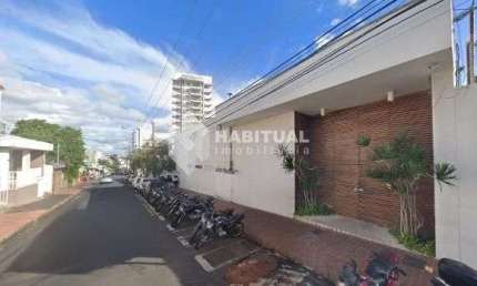 Prédio com 17 salas para alugar no Centro, Uberlândia  por R$ 29.000
