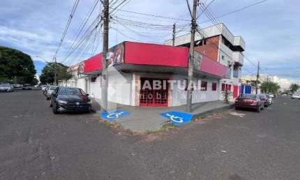 Ponto comercial com 3 salas para alugar no Umuarama, Uberlândia  por R$ 6.000