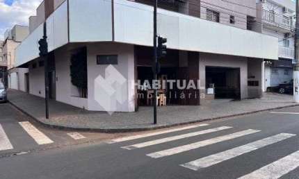 Ponto comercial para alugar no Santa Mônica, Uberlândia  por R$ 12.000