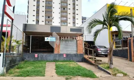 Ponto comercial para alugar em Saraiva, Uberlândia  por R$ 7.000