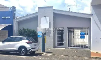 Casa comercial com 5 salas para alugar no Centro, Uberlândia  por R$ 8.000