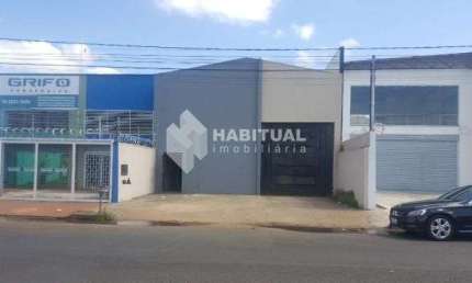 Barracão / Galpão / Depósito para alugar no Alto Umuarama, Uberlândia  por R$ 4.500
