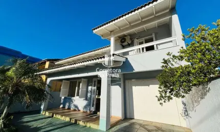 Casa para Venda em Tramandaí, Zona Nova, 4 dormitórios, 4 suítes, 5 banheiros, 2 vagas