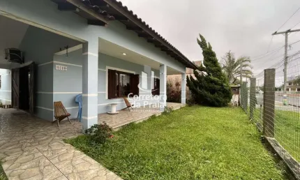 Casa para Venda em Tramandaí, Centro, 6 dormitórios, 1 suíte, 3 banheiros, 2 vagas