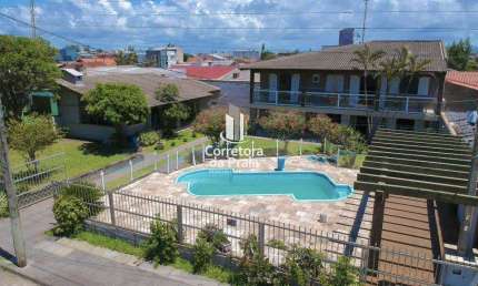 Casa para Temporada em Imbé, Mariluz, 4 dormitórios, 1 suíte, 3 banheiros, 4 vagas