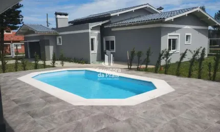 Casa para Venda em Tramandaí, Zona Nova, 3 dormitórios, 1 suíte, 3 banheiros, 2 vagas