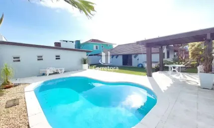 Casa para Venda em Tramandaí, Centro, 4 dormitórios, 2 banheiros, 2 vagas