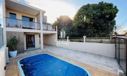 Casa para Venda em Imbé, Centro, 3 dormitórios, 3 suítes, 4 banheiros, 3 vagas