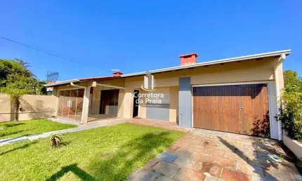Casa para Venda em Tramandaí, Zona Nova, 4 dormitórios, 2 banheiros, 2 vagas