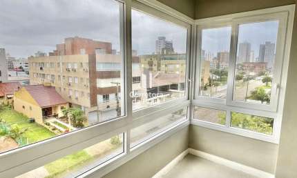 Apartamento para Venda em Tramandaí, Centro, 2 dormitórios, 1 suíte, 2 banheiros, 1 vaga
