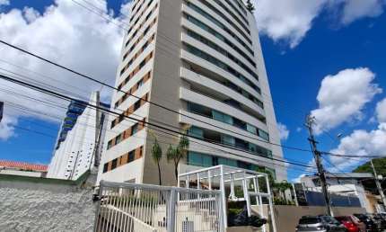 Vendo Excelente Apartamento no Vieiralves  R$ 1.400.000,00