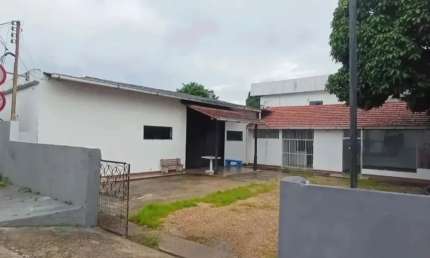 Alugo Excelente Ponto Comercial ( Paralela Djalma Batista) R$ 9.000,00