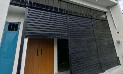 Alugo Excelente Ponto Comercial ( 100 m² da Av. Djalma Batista) R$ 10.000,00