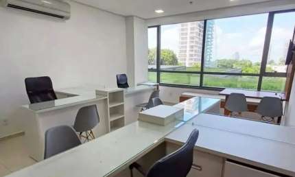 Alugo Excelente Sala Comercial no Soberane R$ 6.000,00