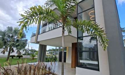 Vendo Excelente Casa no Cond Quinta das Marinas R$ 1.680.000,00