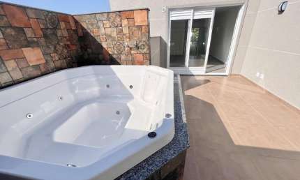 Lindo sobrado estuda permuta 80% novo moderno terraço churrasqueira e jacuzzi estuda permuta