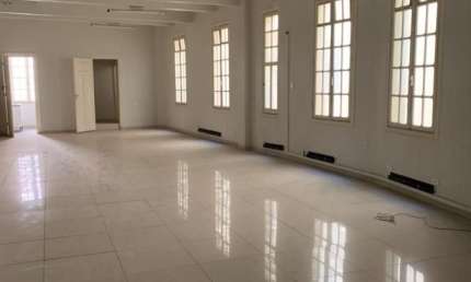 Praça da Sé sala comercial 140m² 04 banheiros 04 salas