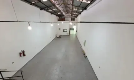 Saúde loja 490 m² 2 salões amplos escritório sobreloja próximo metrô