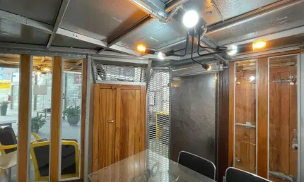 Cotia Jardim da Glória Loja com mezanino  01b 01 vaga