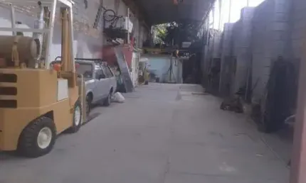 Ipiranga - Galpão 400m² 10 vagas pé direito 6m  ponte rolante