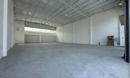 Mauá Salão Galpão novo AT 840m² AC 584m² pé direito 9m