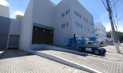 Vargem grande paulista prédio condomínio fechado te 1.185m² ac 1.000m² 2 docas