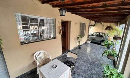 Casa com 4 quartos à venda na Rua Maurício Villaca, 82, Santa Luzia, Bragança Paulista