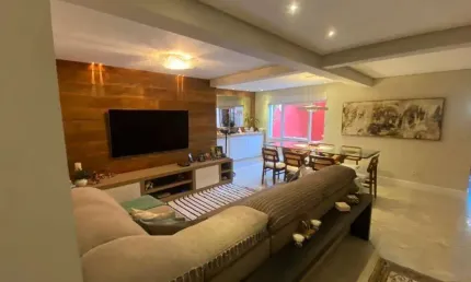 Casa com 3 quartos à venda na Rua Dom Aguirre, 675, Centro, Bragança Paulista