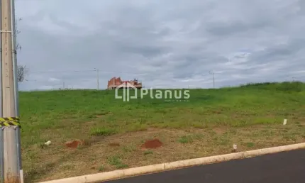 Terreno à venda no Residencial Villa de Leon, Piratininga 