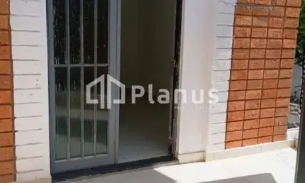 Casa comercial para alugar no Jardim Nasralla, Bauru 