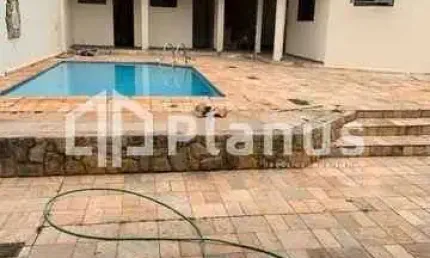 CASA COM 4 DORMITORIOS - PARQUE JARDIM EUROPA - BAURU/SP
